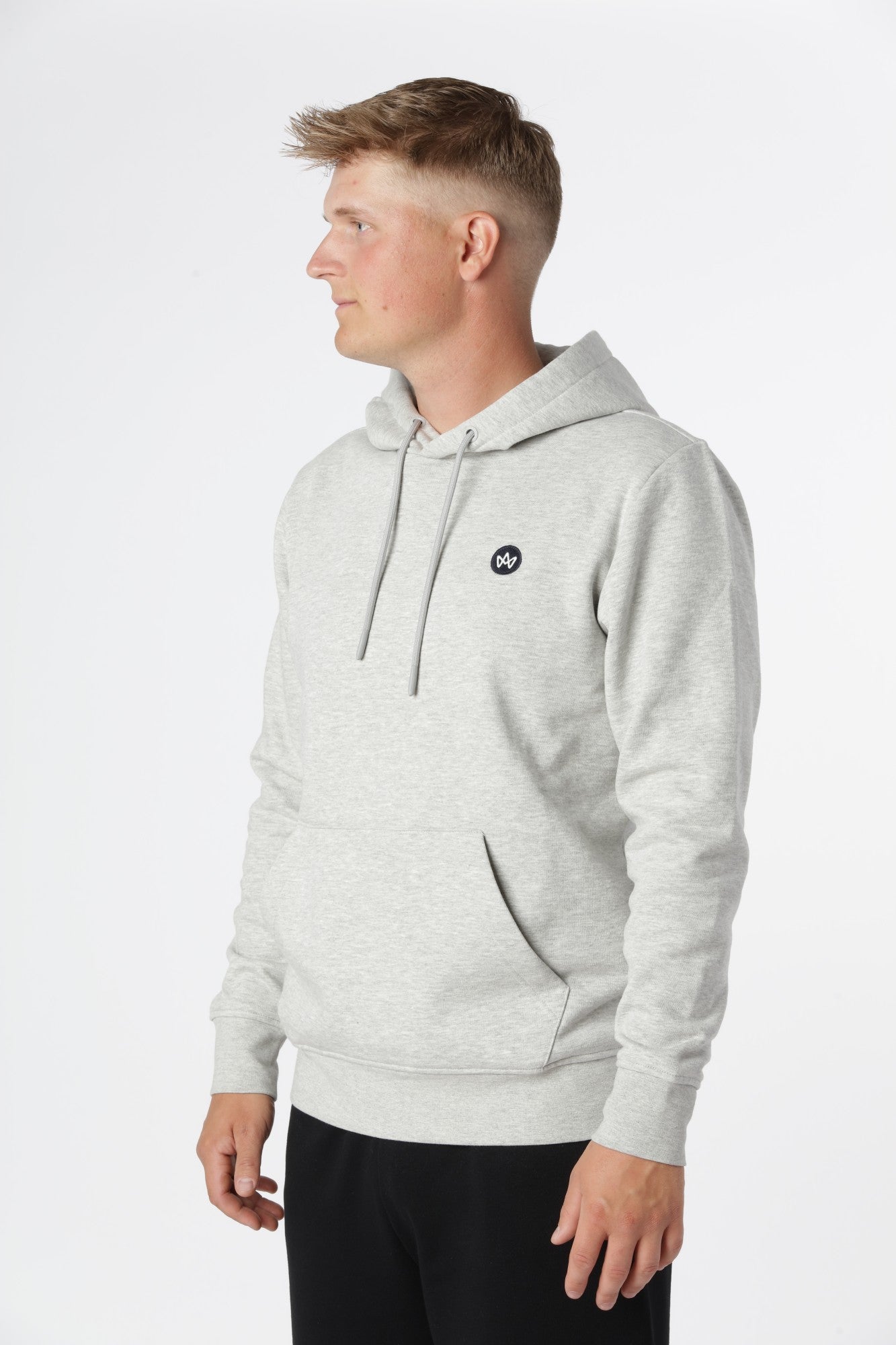 Kronstadt hoodie i farven Lt Grey Mix med blød, børstet inderside for komfort i hverdagen