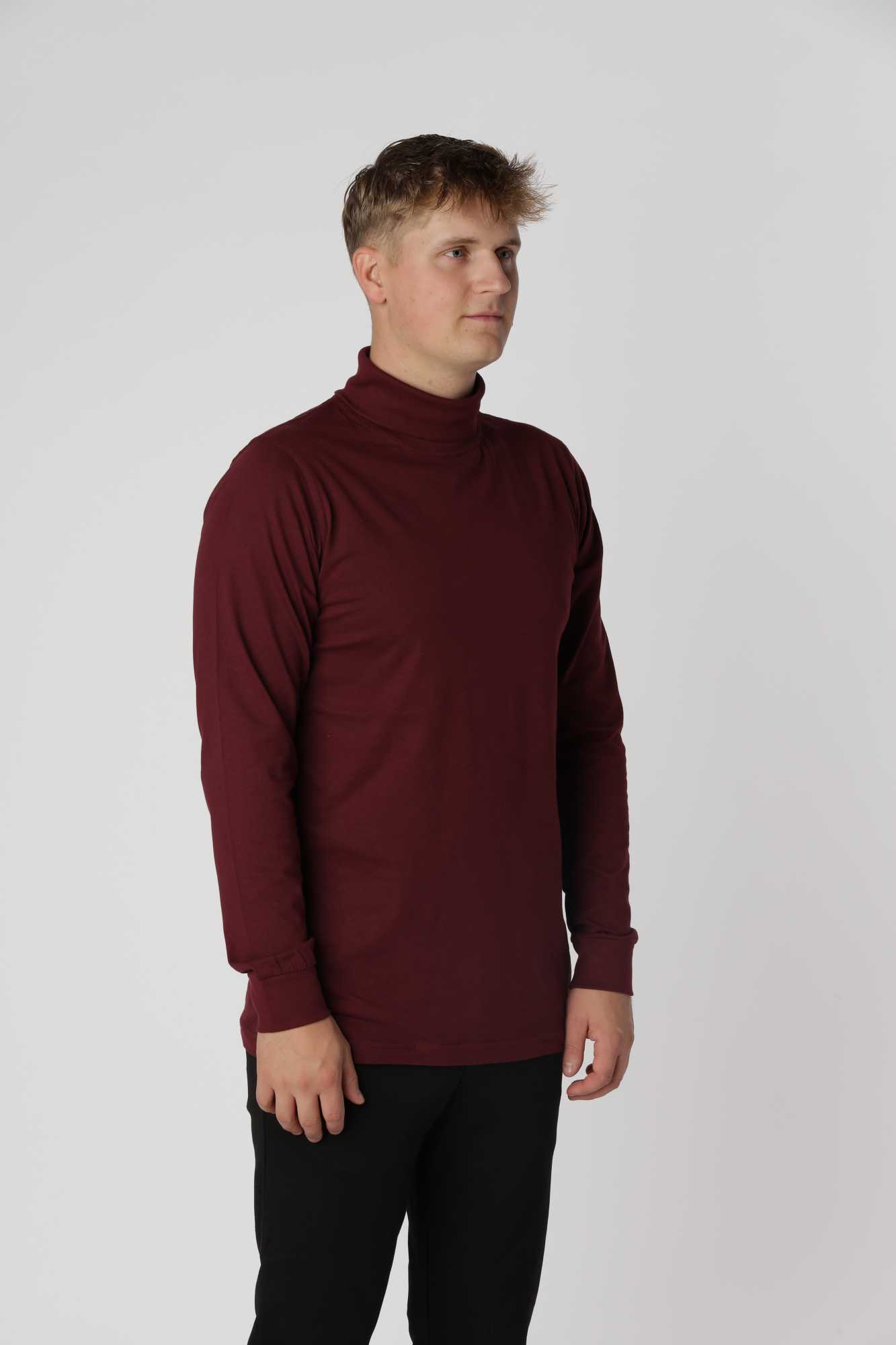 HiddenTrends Turtleneck T-shirt i farven Bordeaux, fremstillet i blød bomuldsblanding.